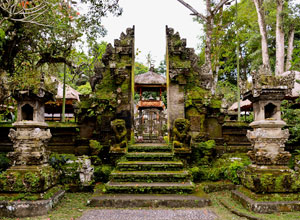 Gunung Lebah Temple 3
