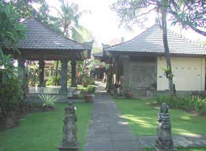 Bali sightseeing Museum Le Mayeur2