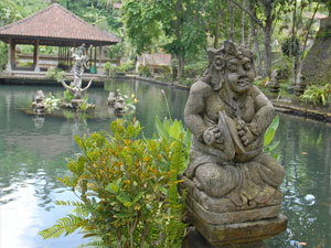 Bali sightseeing Sebatu Temple4