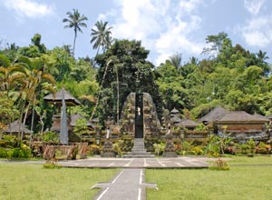 Bali sightseeing Sebatu Temple8