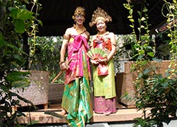 バリ民族衣装の撮影