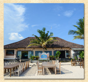 ジンバランのビーチでシーフードBBQ食べ放題 ワリビーチカフェ 画像